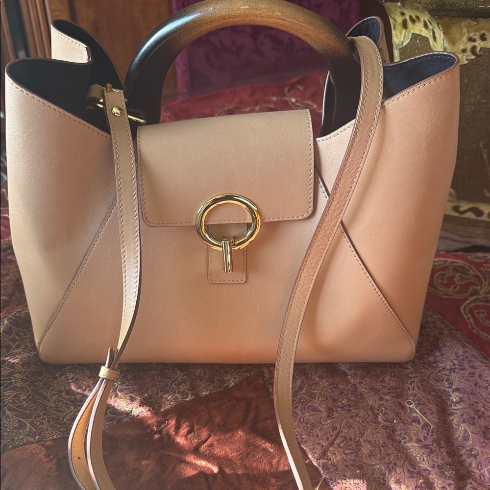 Claudia firenze Sophisticated Cream Leather Shoulder Bag